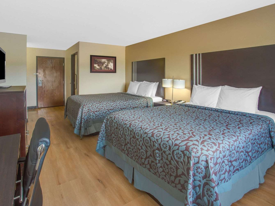 Days Inn by Wyndham Le Roy/Bloomington Southeast主图