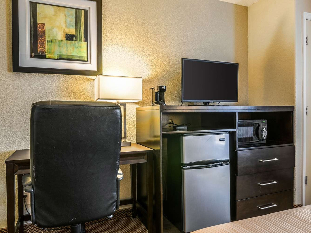 Quality Inn & Suites主图