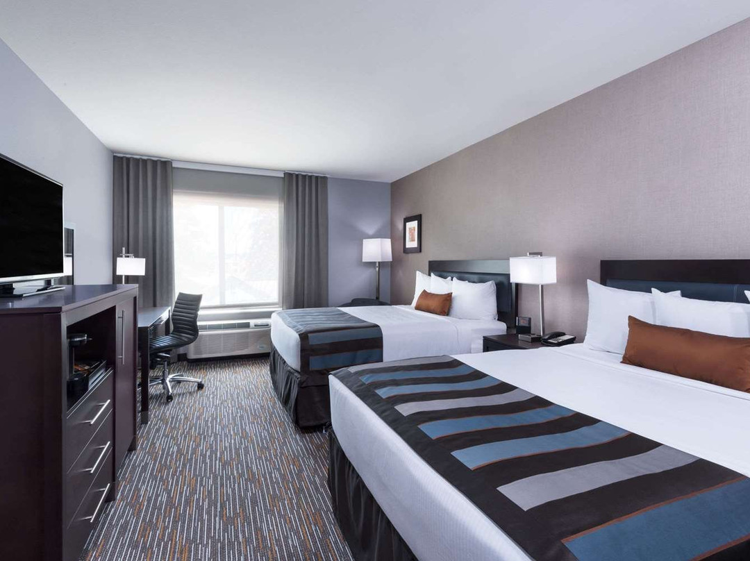 Wingate by Wyndham Sidney主图