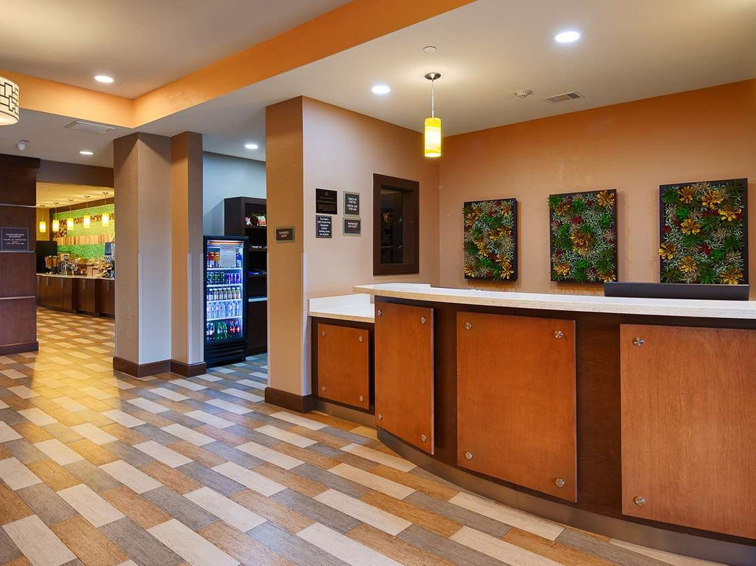 Best Western Plus Flatonia Inn主图