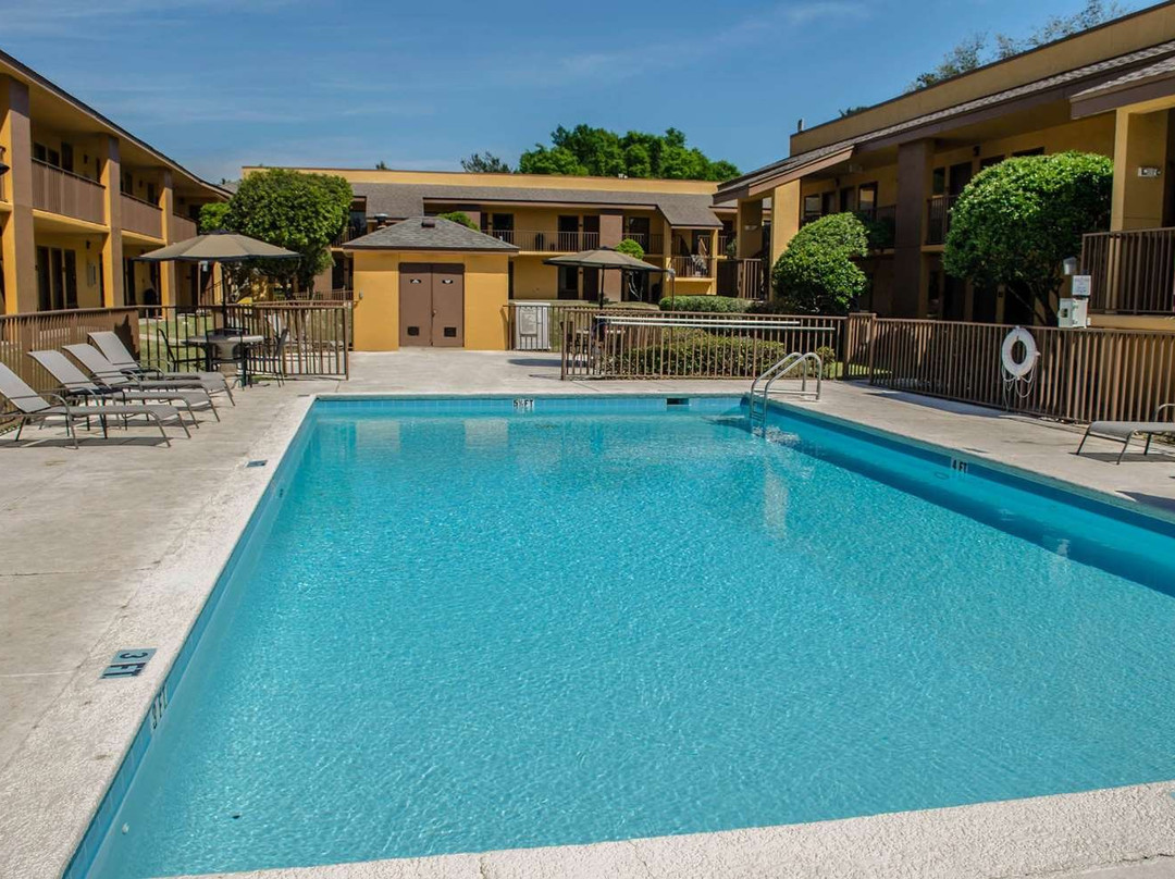 Days Inn by Wyndham Eglin AFB主图