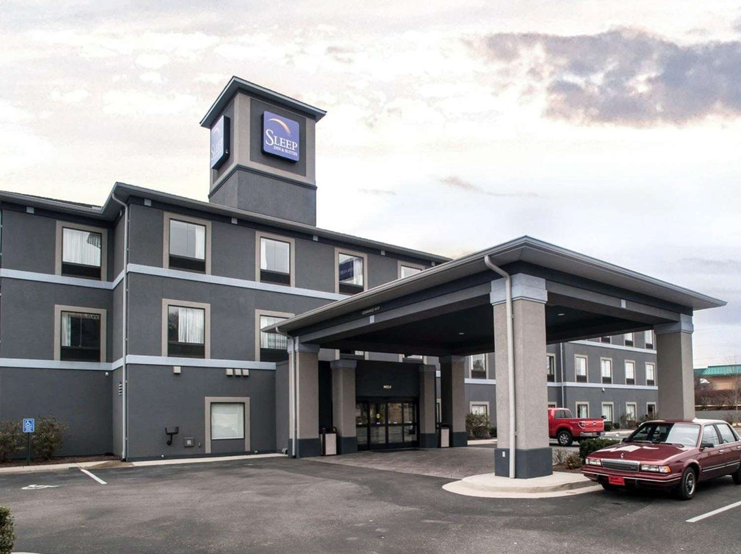 Sleep Inn & Suites主图