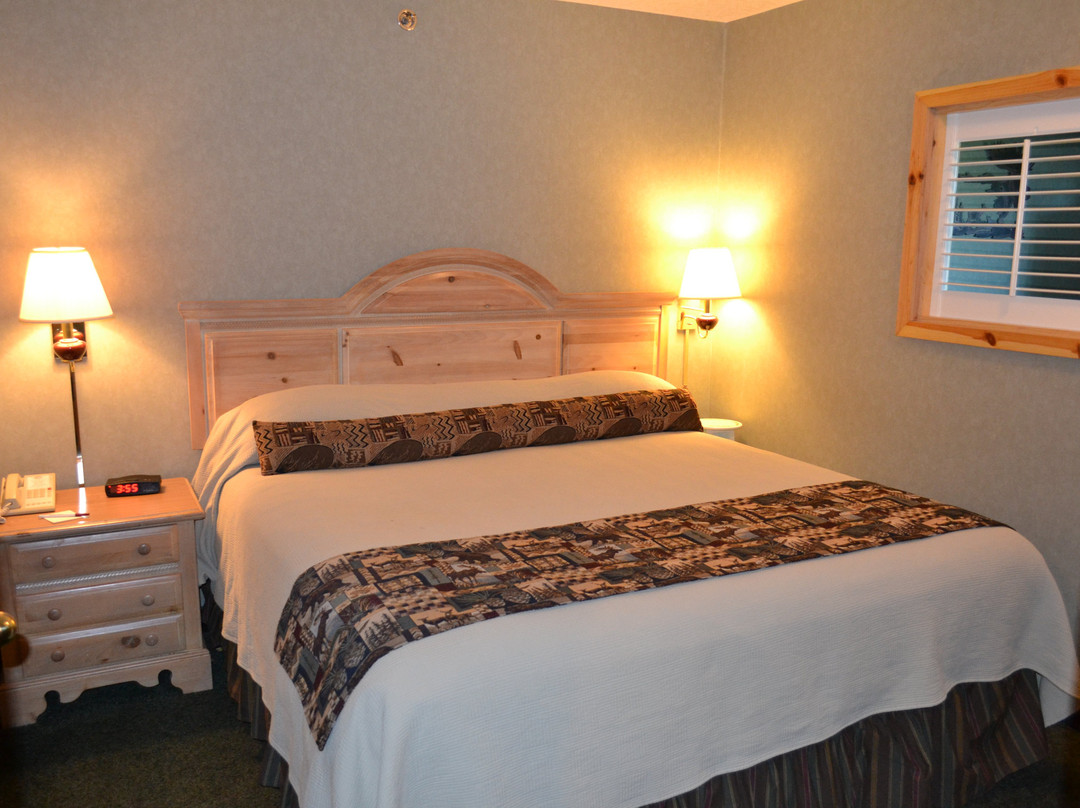 Crooked River Lodge主图