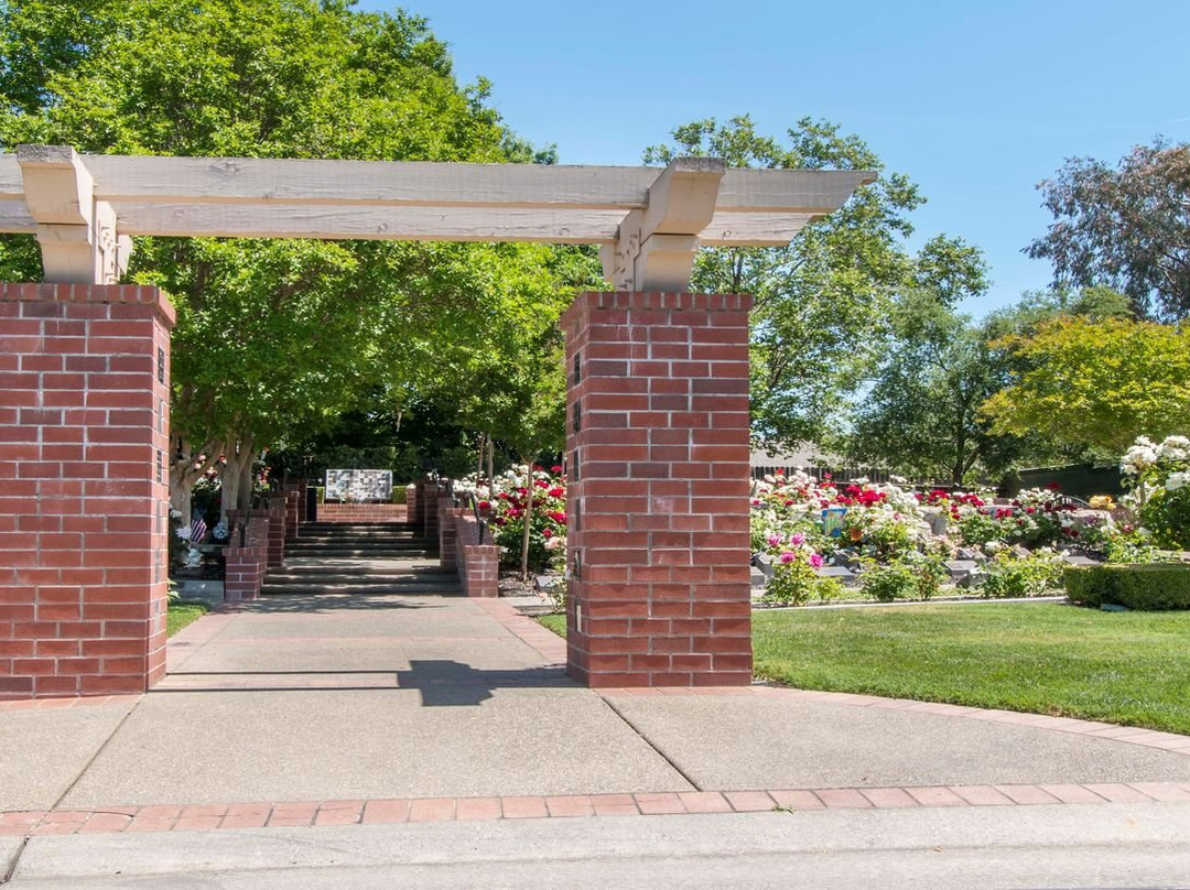 Mount Vernon Memorial Park & Mortuary-Fair Oaks必去景点