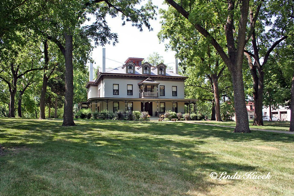 Bingham Waggoner Mansion & Estate景点图片