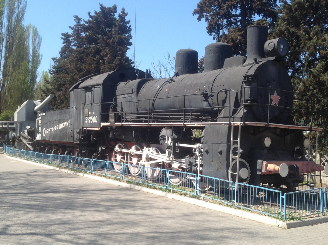 Monument to the Armored Train Zheleznyakov-塞瓦斯托波尔必去景点
