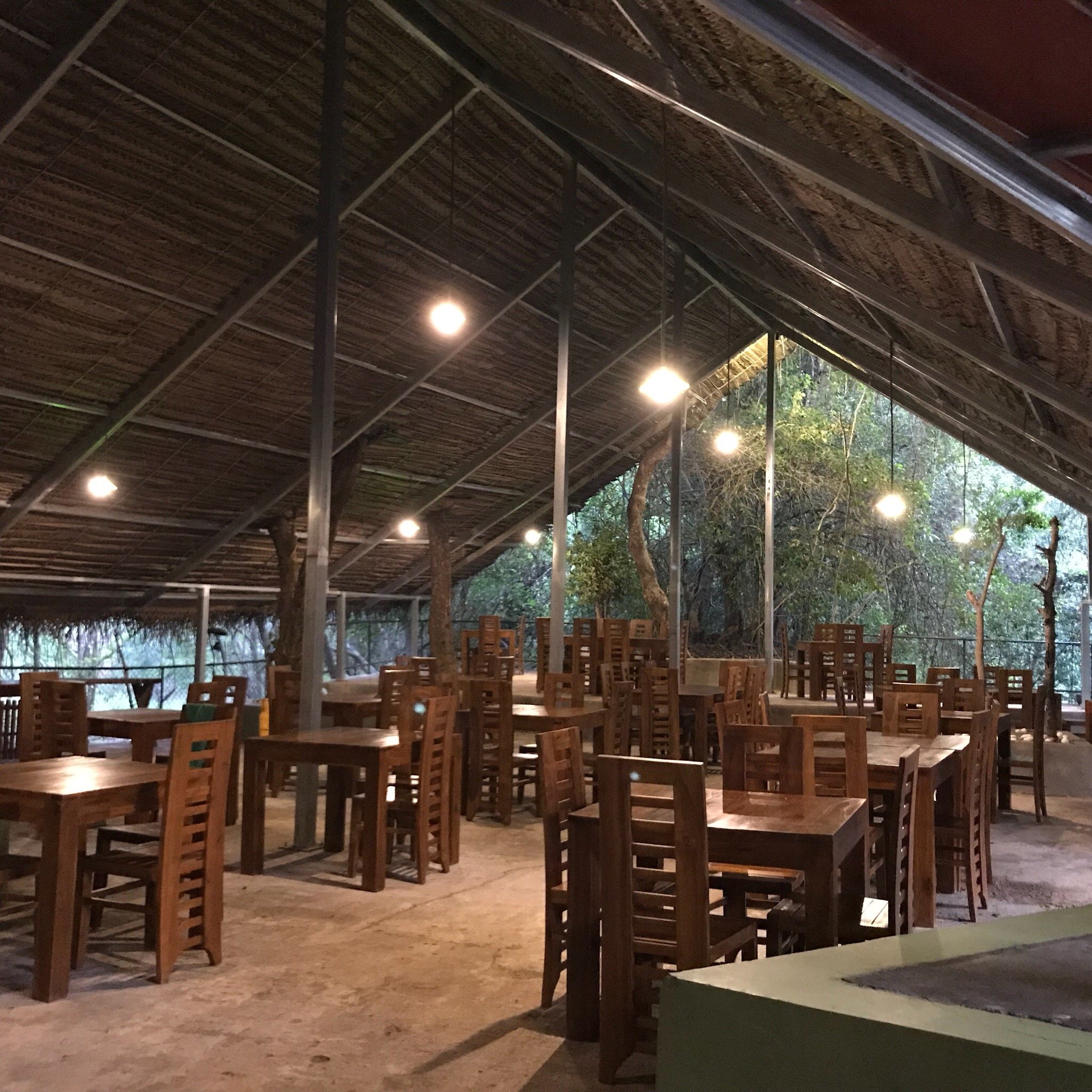 尼斯广场酒店-官方