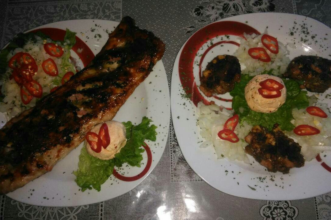 Prnjavor餐馆和美食-bekon Leskovacki restoran