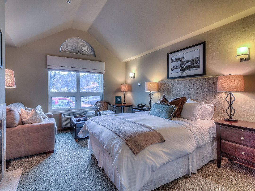 The Maritime Inn主图