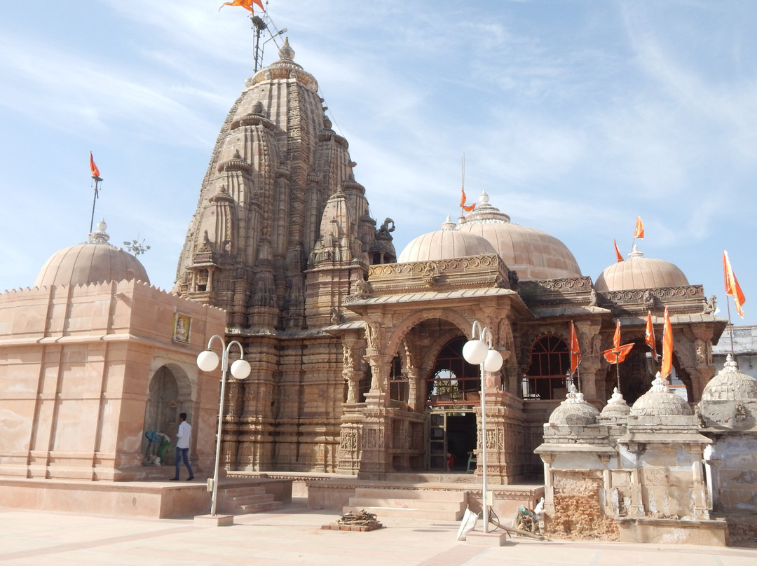 Hatkeshwar Temple景点图片