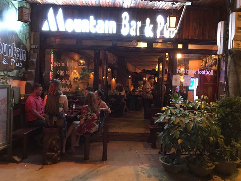 Mountain Bar & Pub