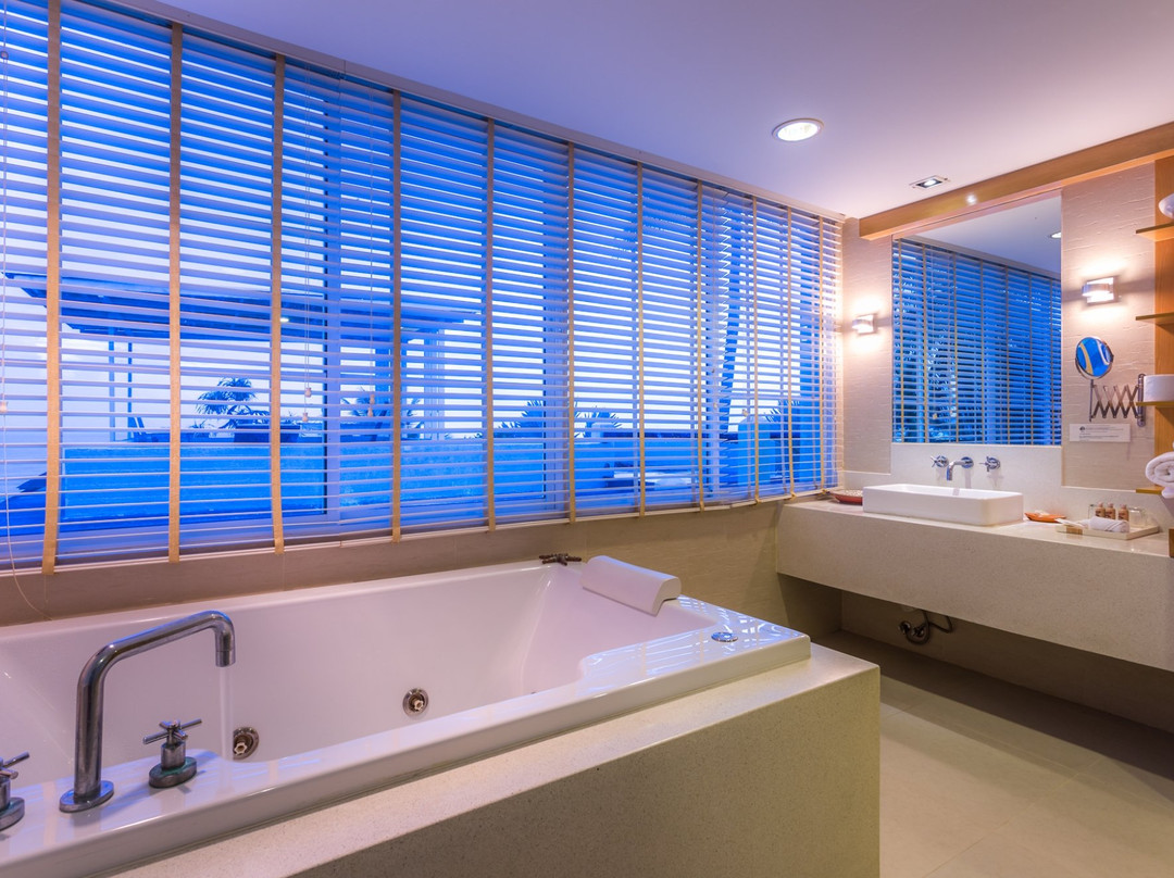 春蓬图斯塔度假村