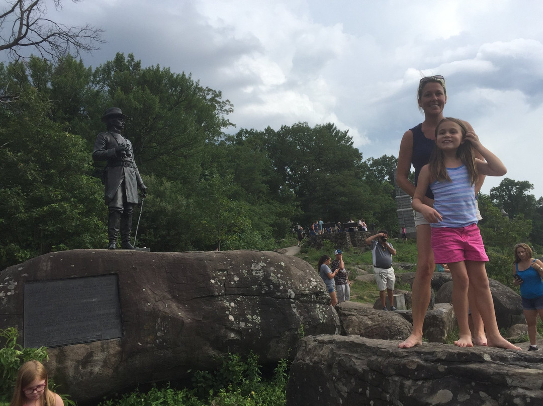 Monument to Brigadier General Gouverneur Kemble Warren-葛底斯堡必去景点