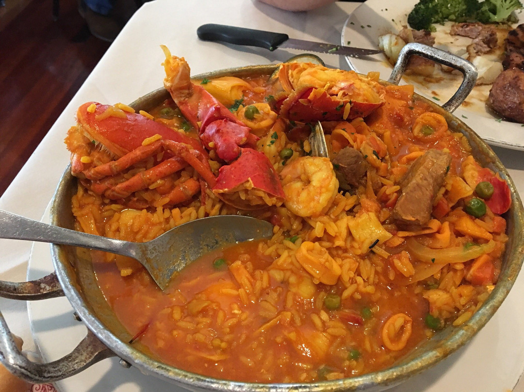 East Providence餐馆和美食-Madeira Restaurant