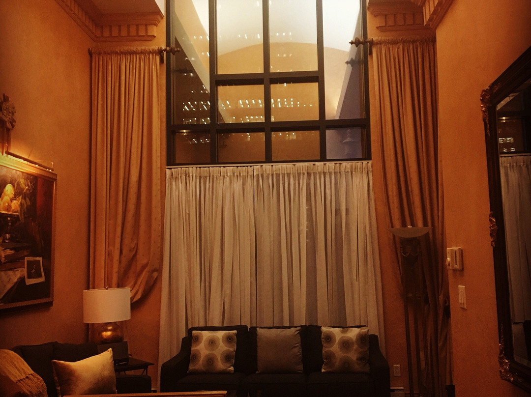 行政老式公园酒店主图