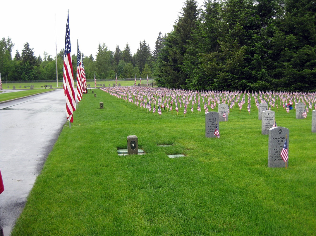 Tahoma National Cemetery-肯特必去景点