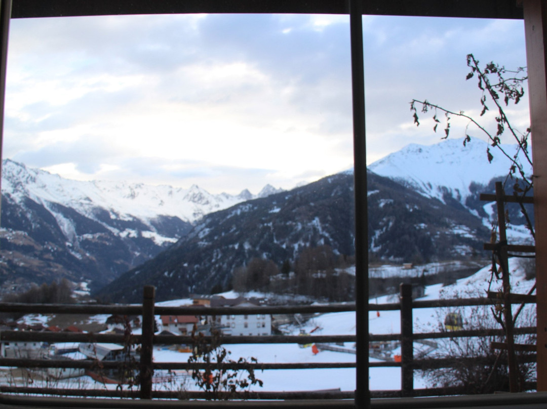 Ried im Oberinntal酒店住宿-Apart Ebi