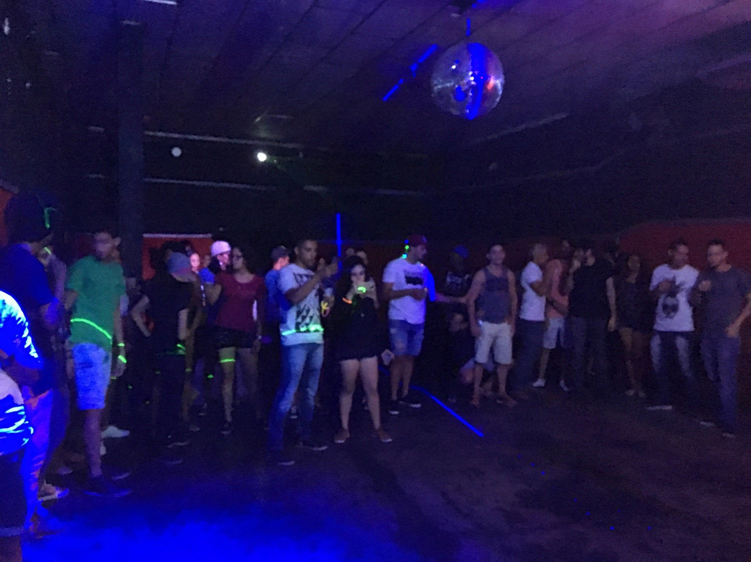 Offsina Music Lounge-Feira de Santana必去景点