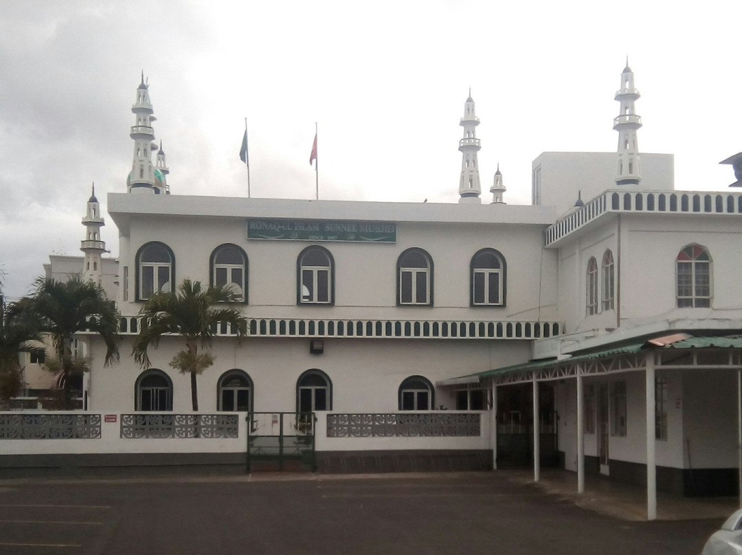 Ronaq-ul-islam Sunnee Masjid-大湾必去景点