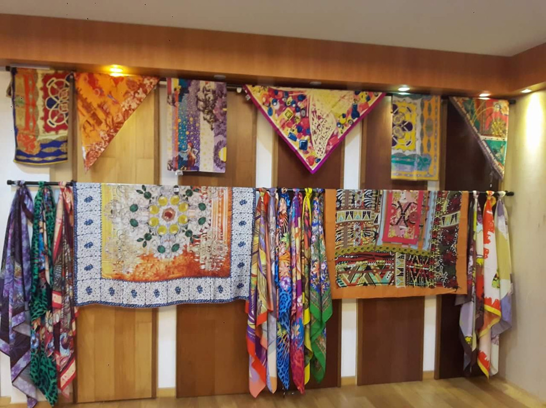 Weave Story: Exclusive Silk, Wool & Batik-关丹必去景点