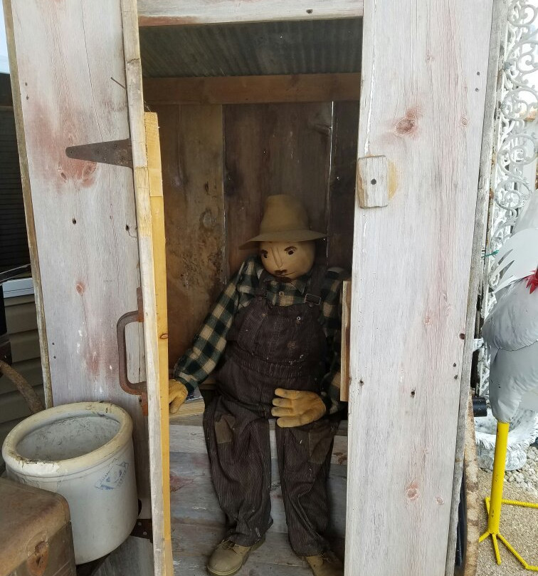 Two Olde Crow's Antique Mall-丘巴必去景点