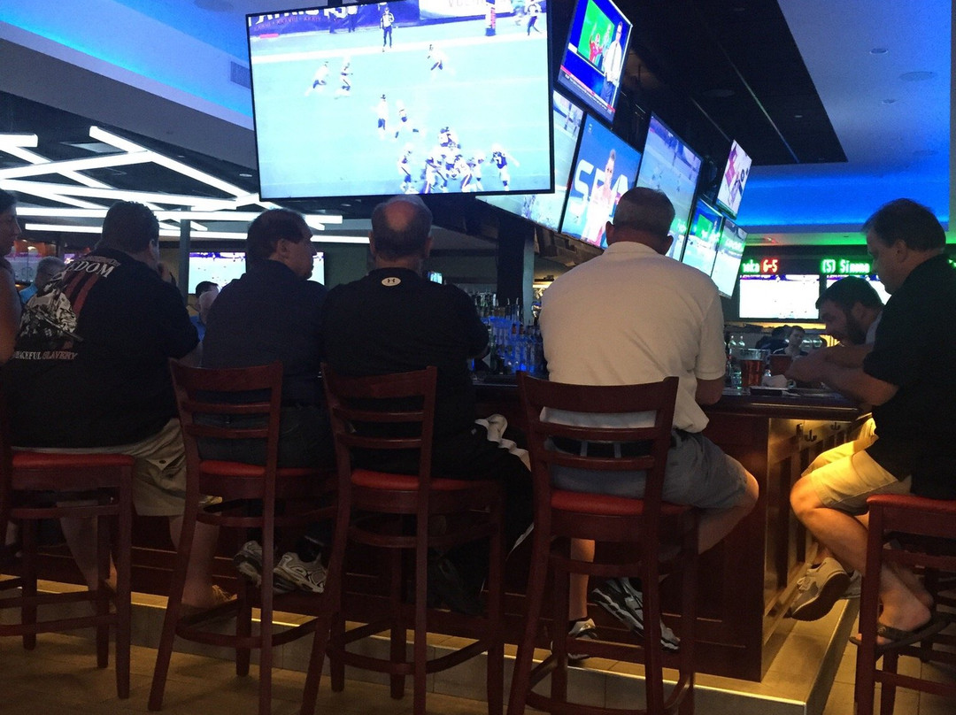 Jake n JOES Sports Grille - Woburn