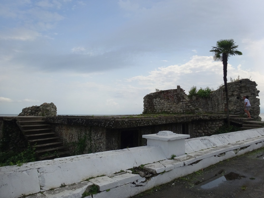 Ruins of Sukhumi Fortress Dioskuriya景点图片