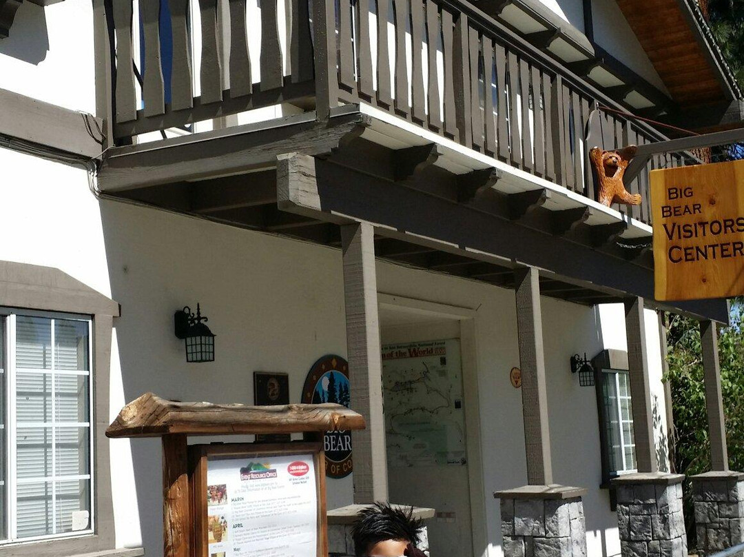 Big Bear Visitor Center-大熊湖必去景点