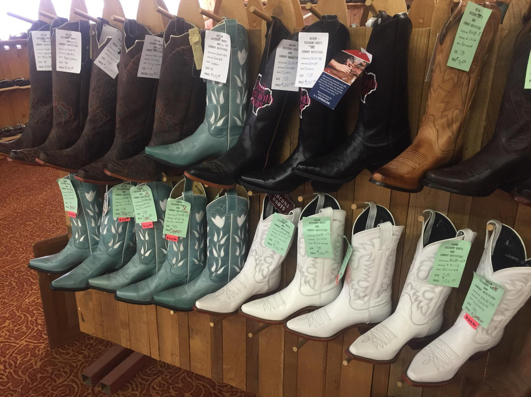 Justin Discount Boots & Cowboy Outfitters-Justin必去景点