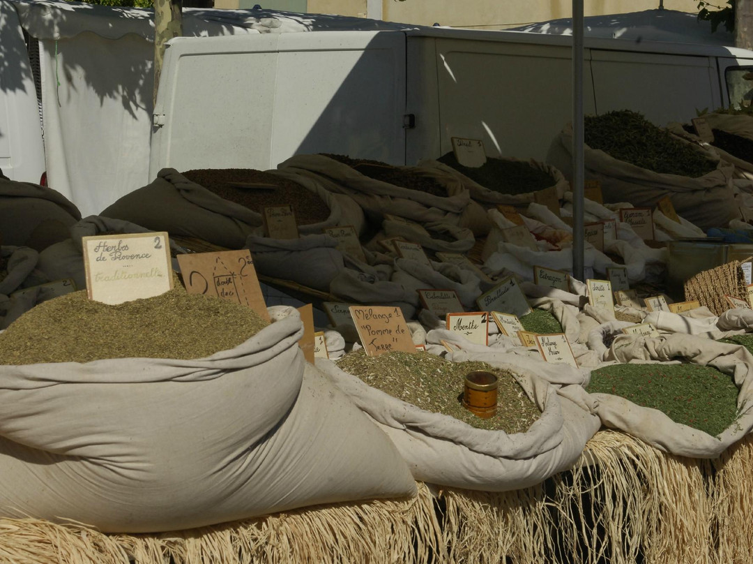Marché Provençal-Cogolin必去景点