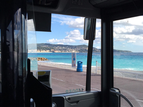 蓝滩-尼斯必去景点