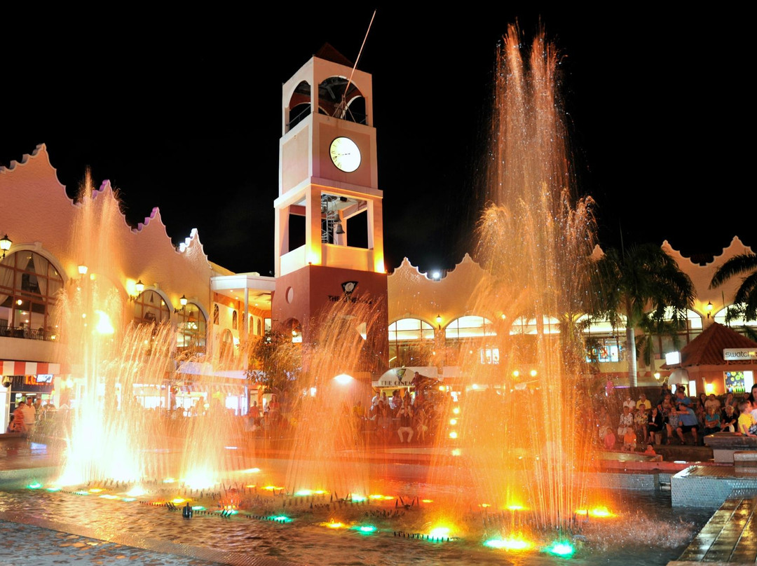 Paseo Herencia Shopping & Entertainment Center-棕榈/鹰海滩必去景点