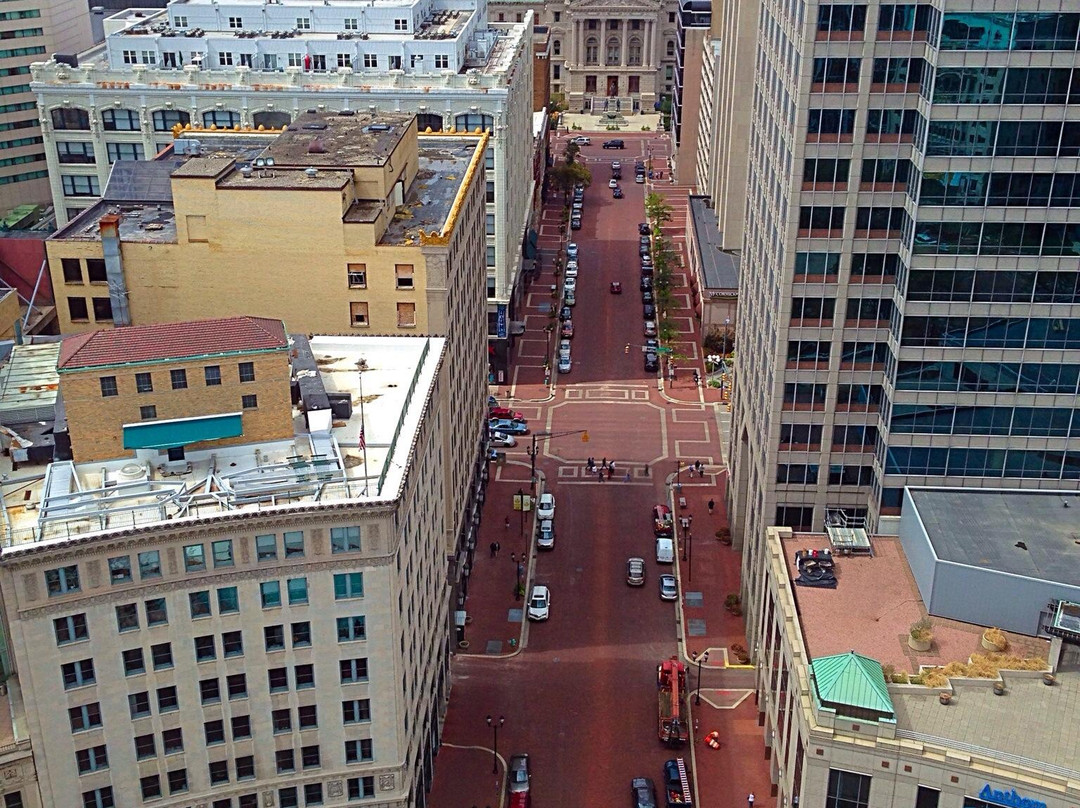 Monument Circle-印第安纳波利斯必去景点