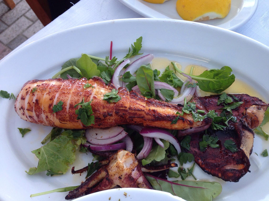 Síviri餐馆和美食-Sto Kyma