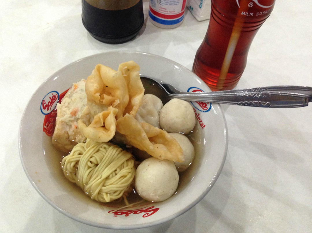 Peguyangan餐馆和美食-Bakso Supra Dinasty