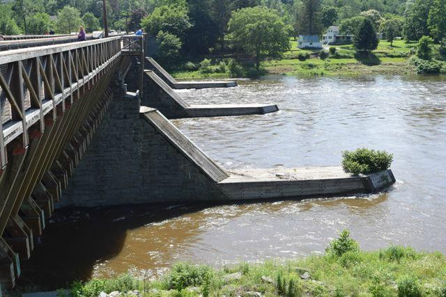 Roebling Aqueduct Suspension Bridge-Lackawaxen必去景点