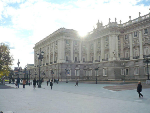 东方广场-马德里必去景点