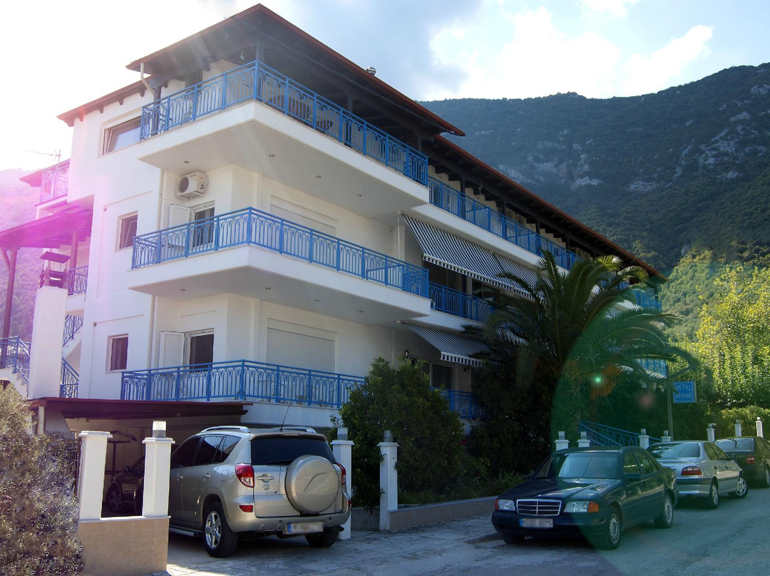 Kamena Vourla酒店住宿-Hotel DELLIS