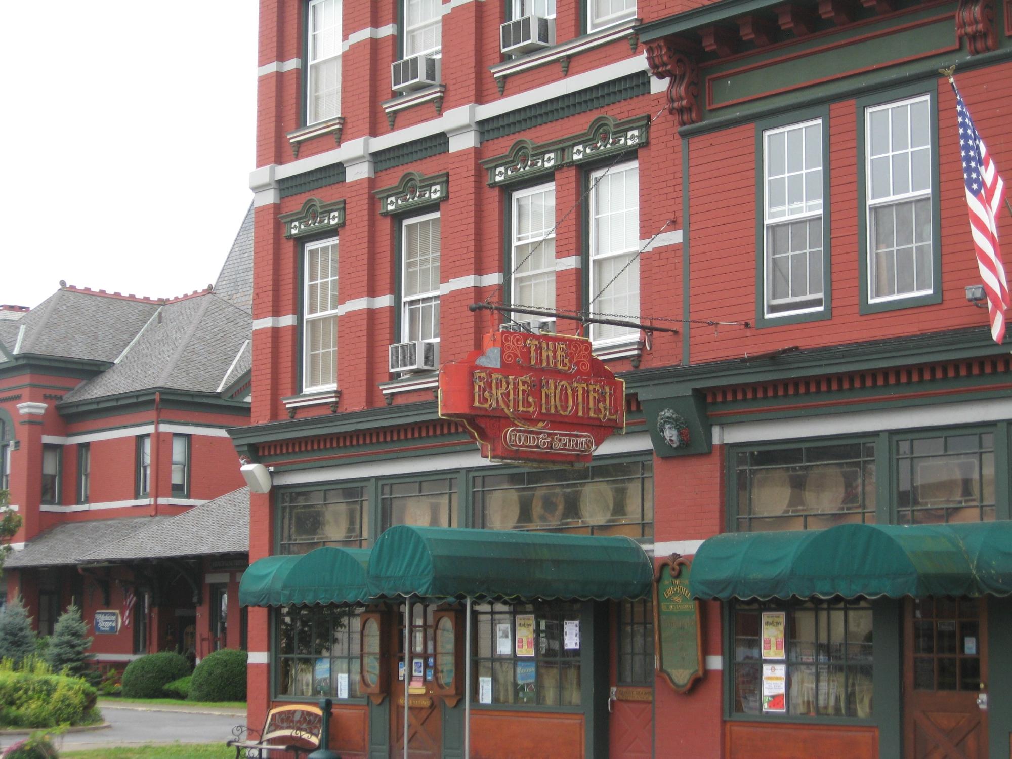 Erie Hotel-浴室