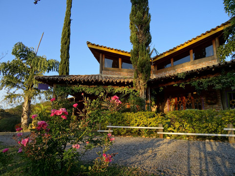 Braganca Paulista酒店住宿-Pousada Luz e Paz