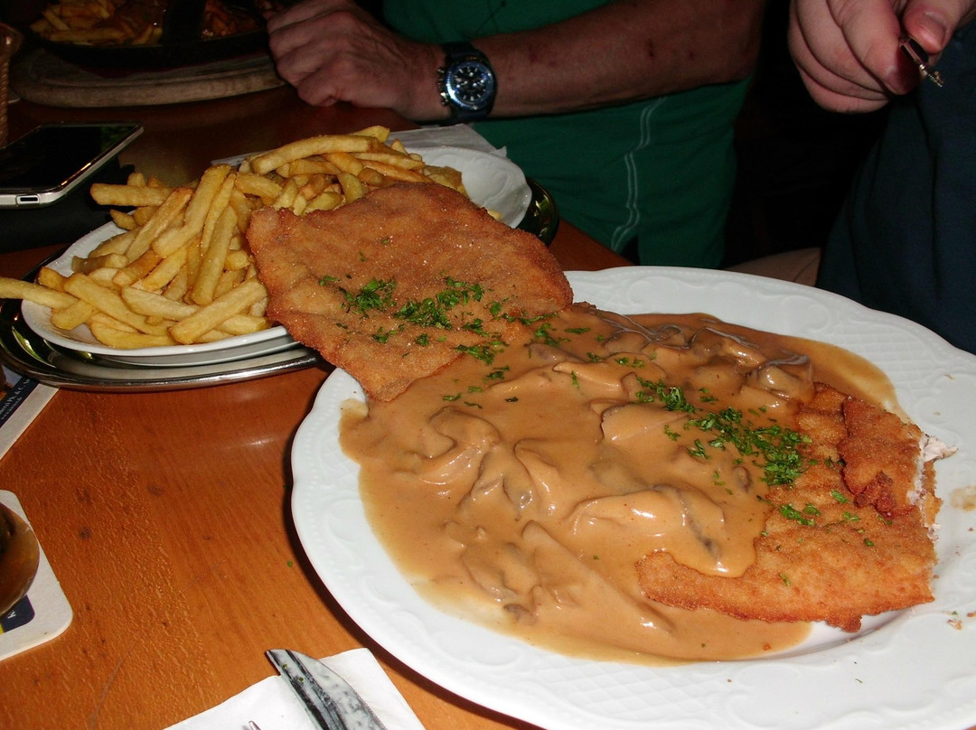 Frauenstein餐馆和美食-Restaurant Baumstammhaus