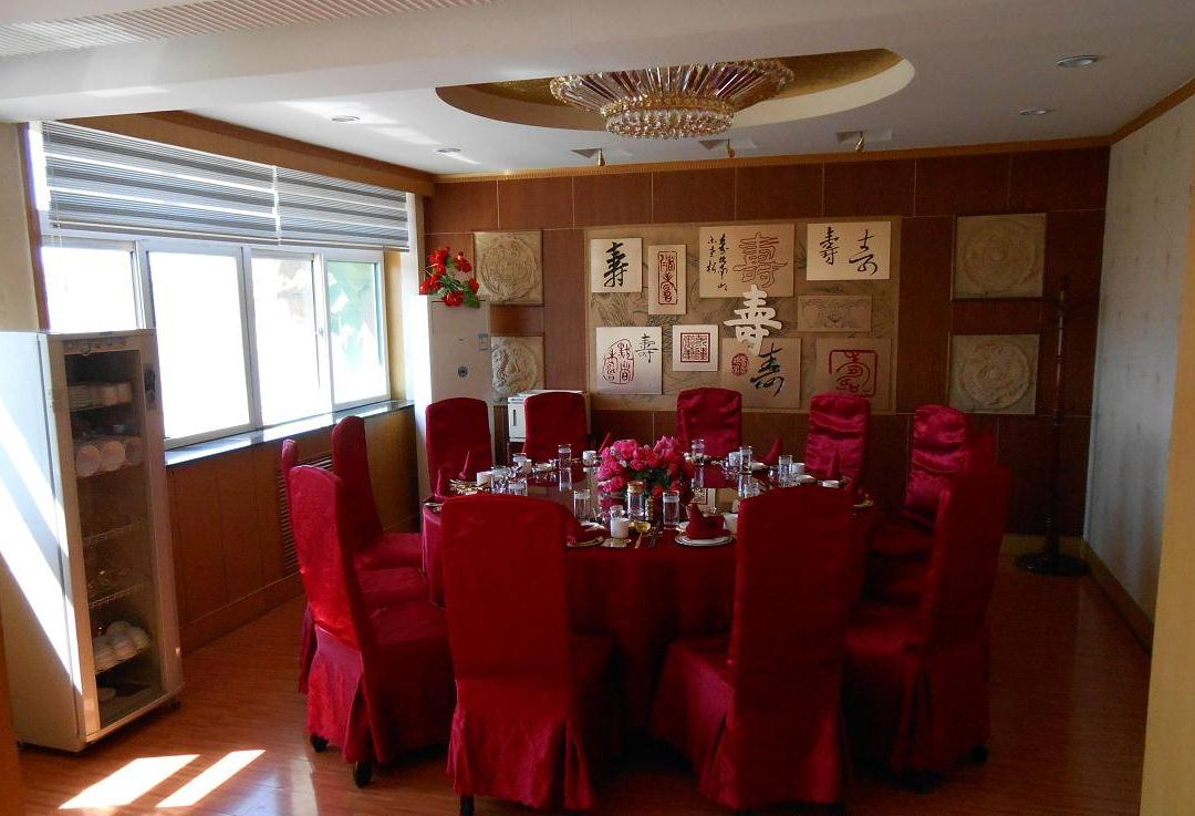 伟业大酒店主图