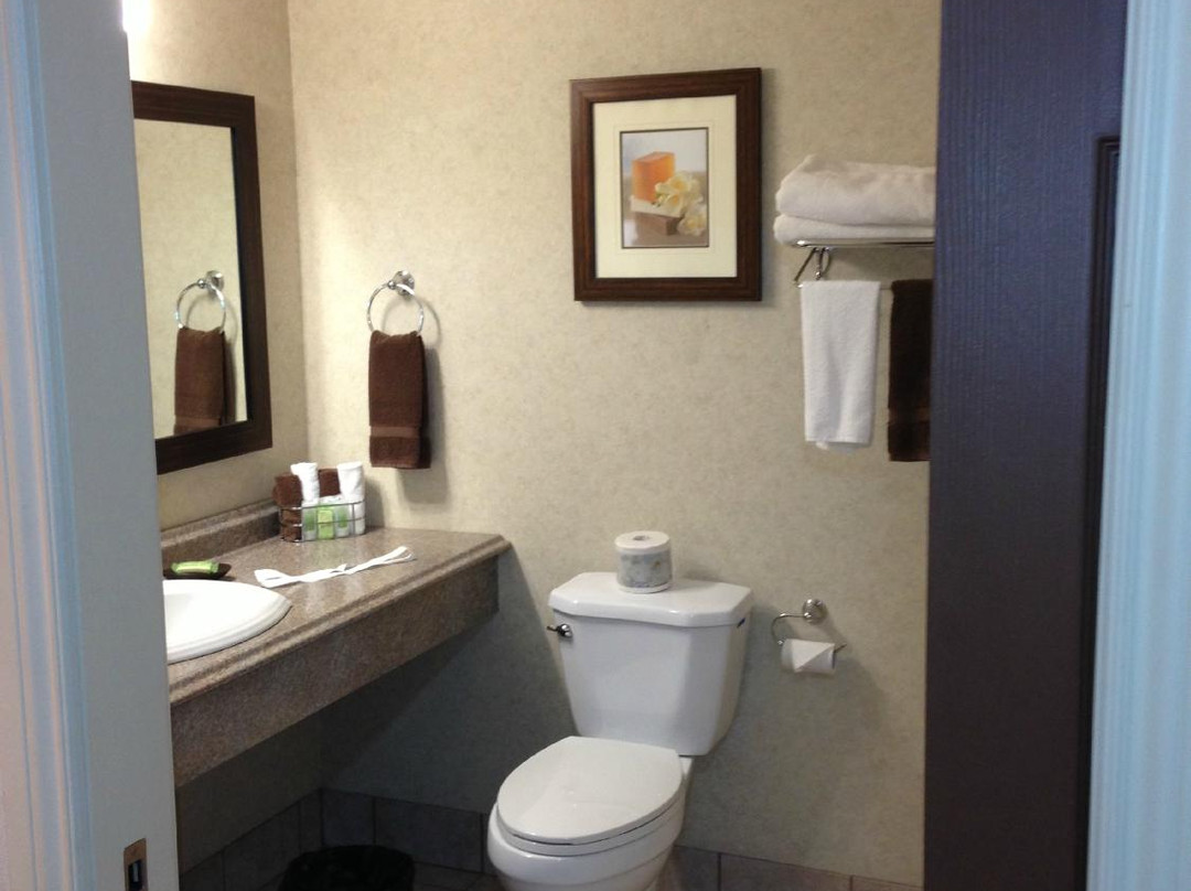 Braxton Suites主图