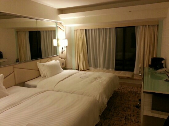 富豪东方酒店主图