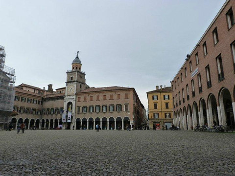 Piazza Grande - World Heritage Site-摩德纳必去景点