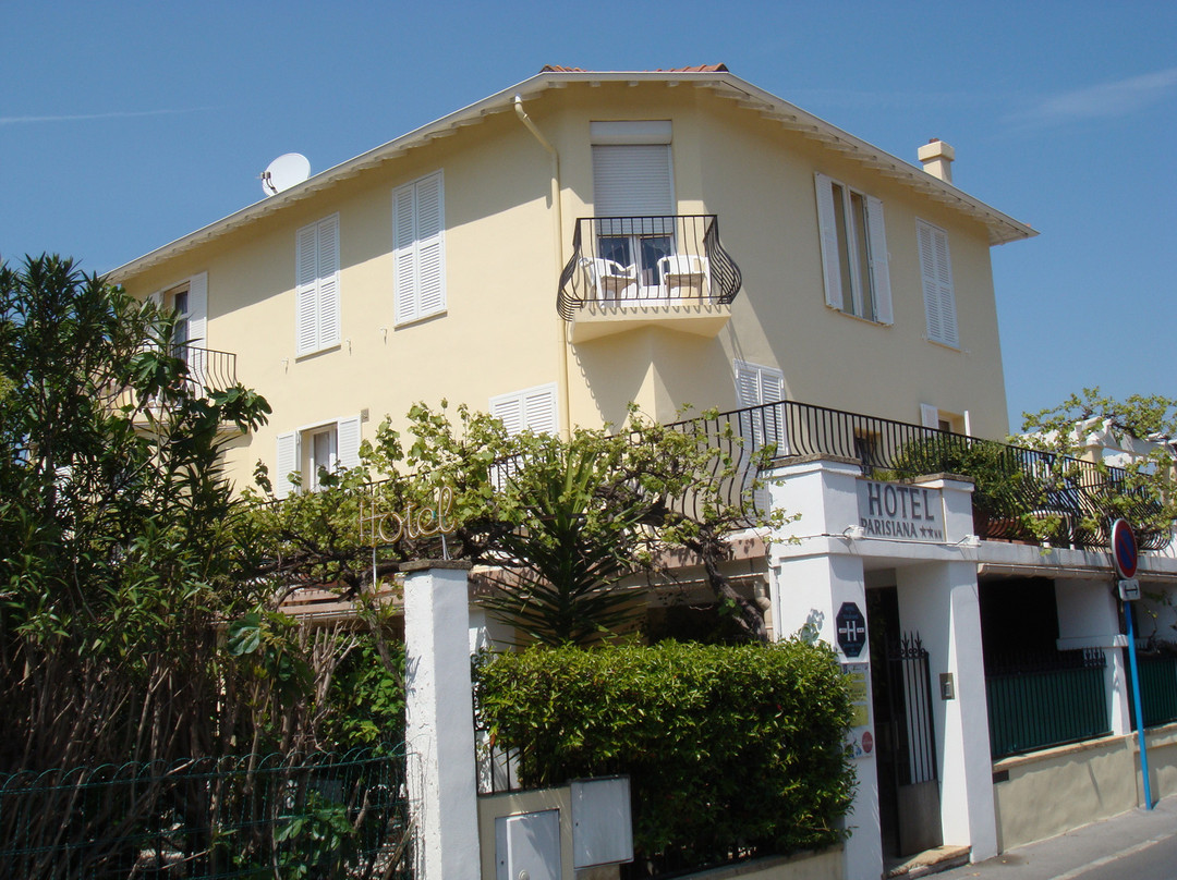 Villa Parisiana