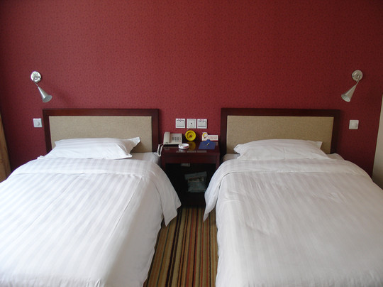 雅惠商务酒店主图