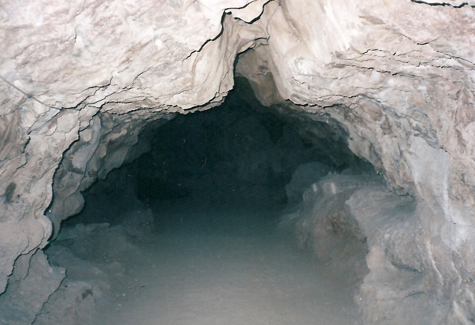Katalehkhour Cave-Garmab必去景点