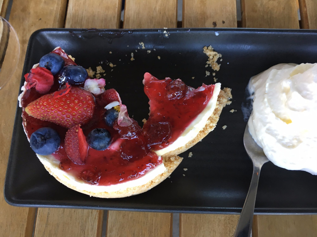 7th And Bake Patisserie Cafe