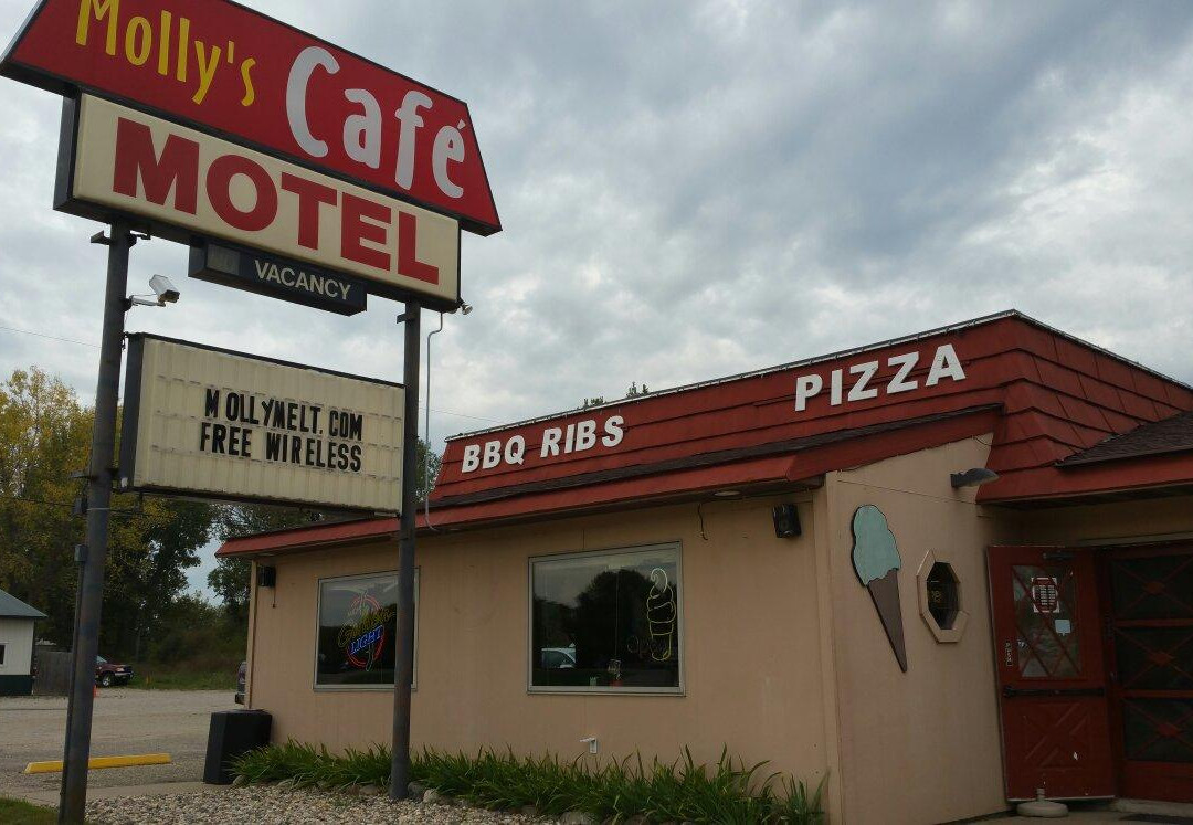 Lester Prairie餐馆和美食-Molly's Cafe & Silver Lake Motel